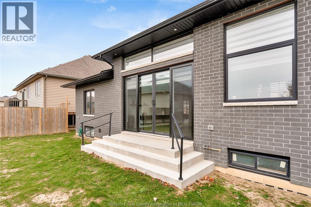 1381 CROSSWINDS, Lakeshore, Ontario, N0R1A0 — Photo 37