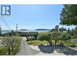6502 Sunshine Coast Highway, Sechelt, BC V7Z0M9 Photo 10