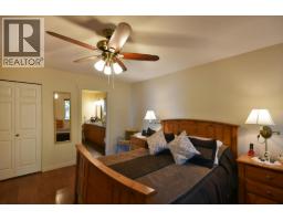 6502 Sunshine Coast Highway, Sechelt, BC V7Z0M9 Photo 14