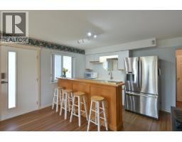 6502 Sunshine Coast Highway, Sechelt, BC V7Z0M9 Photo 24
