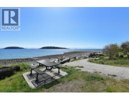 6502 Sunshine Coast Highway, Sechelt, BC V7Z0M9 Photo 37