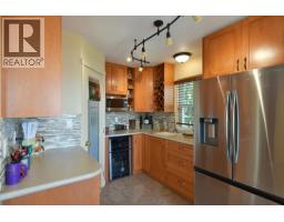 6502 Sunshine Coast Highway, Sechelt, BC V7Z0M9 Photo 7