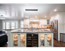 13721 Marine Drive, White Rock, BC V4B1A3 Photo 12