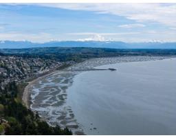 13721 Marine Drive, White Rock, BC V4B1A3 Photo 6
