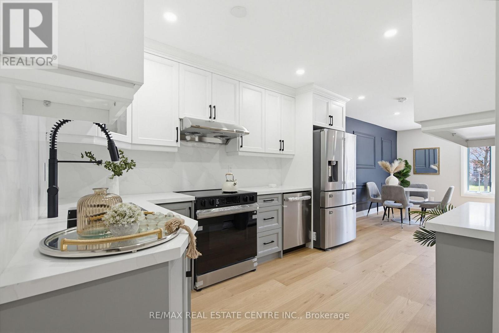 125 DUFFERIN STREET - 14