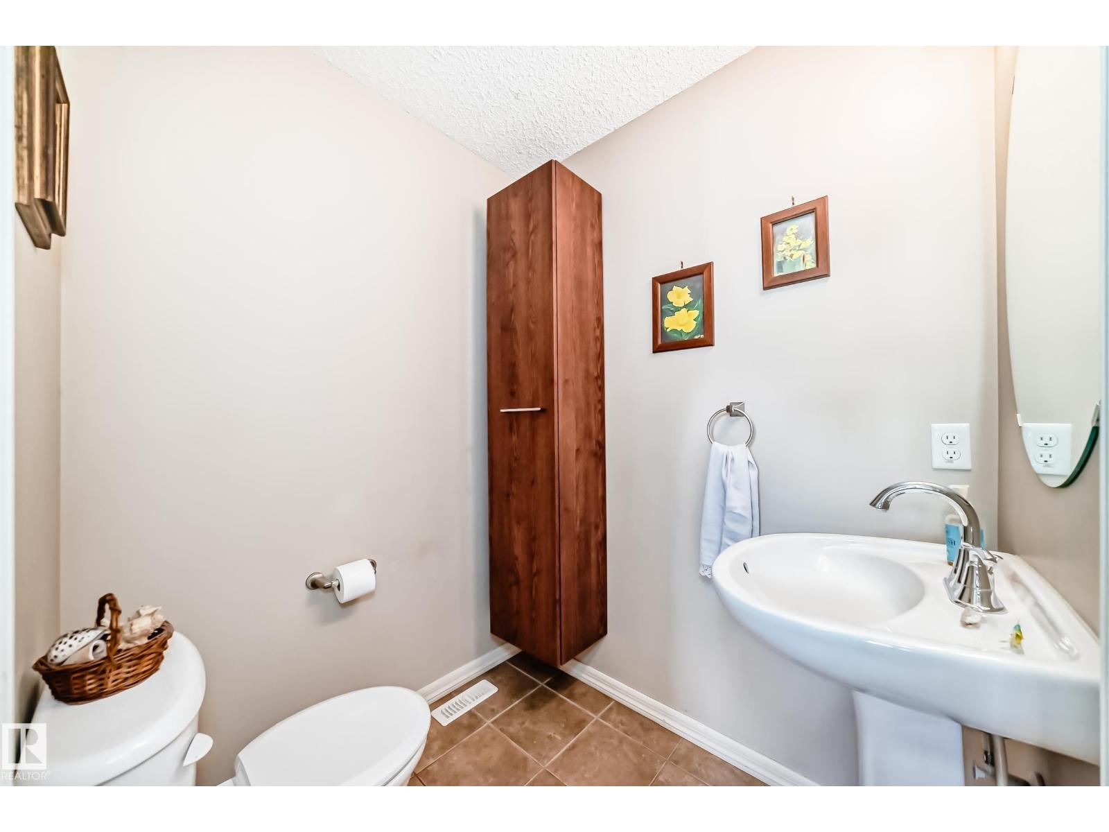 #13 1730 LEGER GATE GA NW, Edmonton