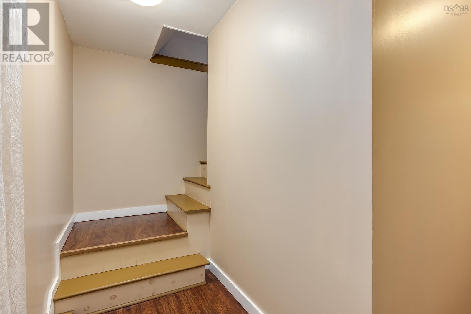 Property 23 of 40 of 33 Rosewood Avenue