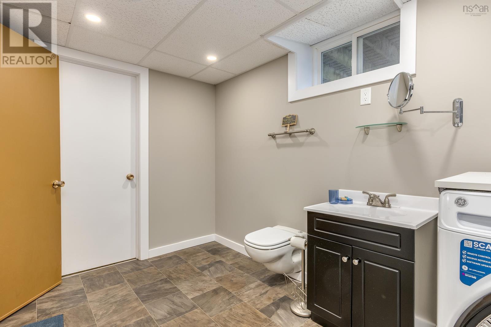 Property 25 of 40 of 33 Rosewood Avenue