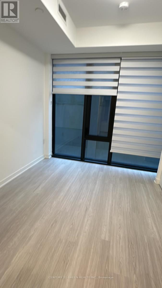 #414 195 MCCAUL STREET - 9