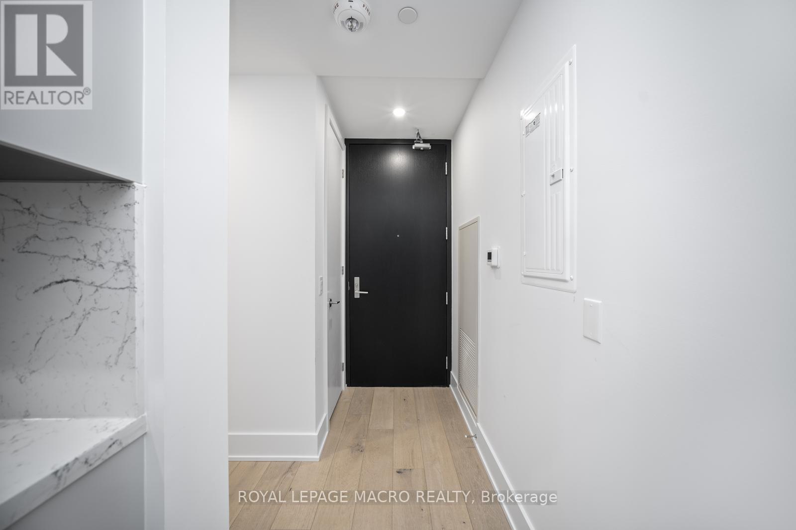 #403 346 DAVENPORT ROAD - 12