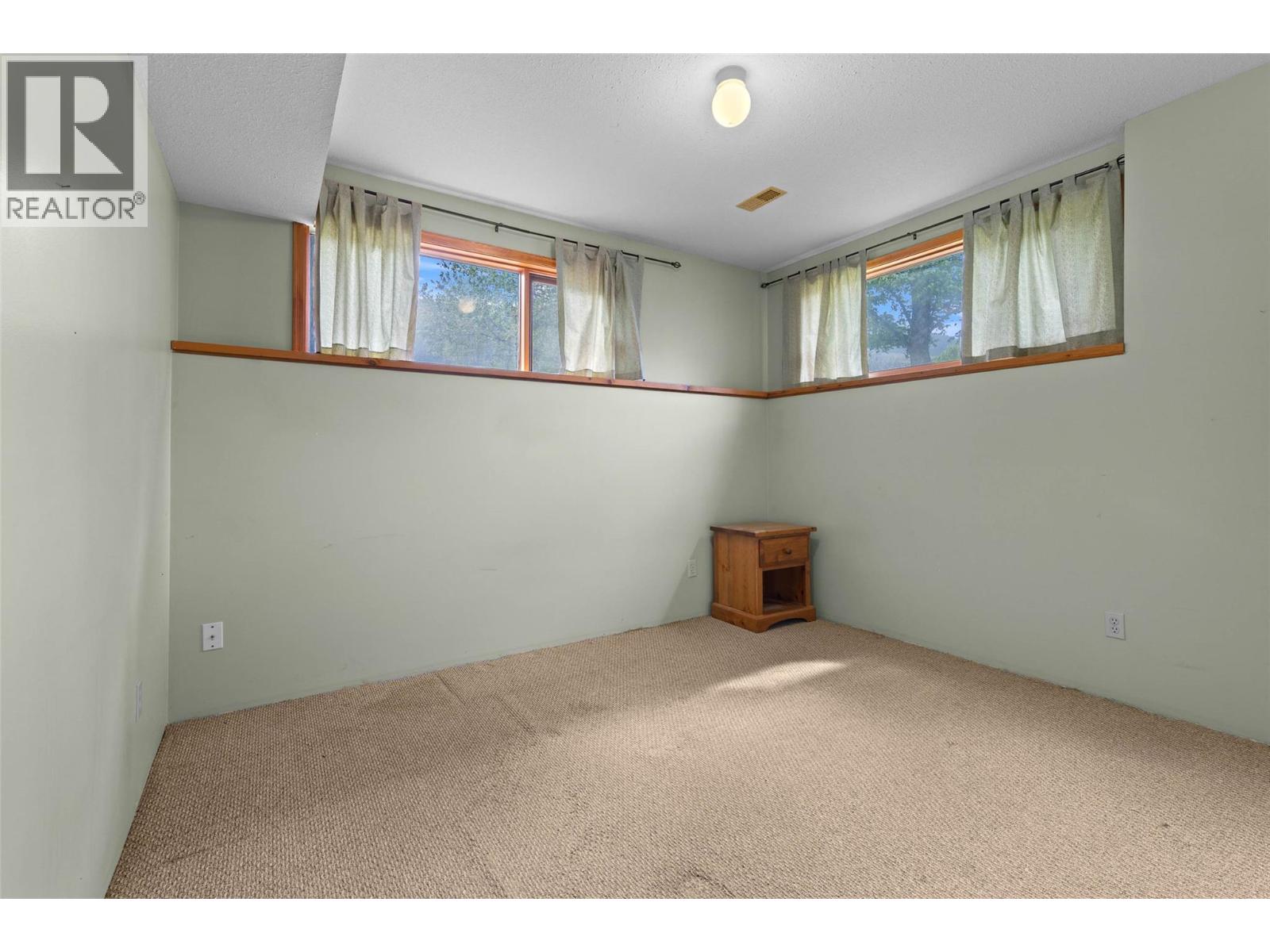 8717 Veteran Road - 24