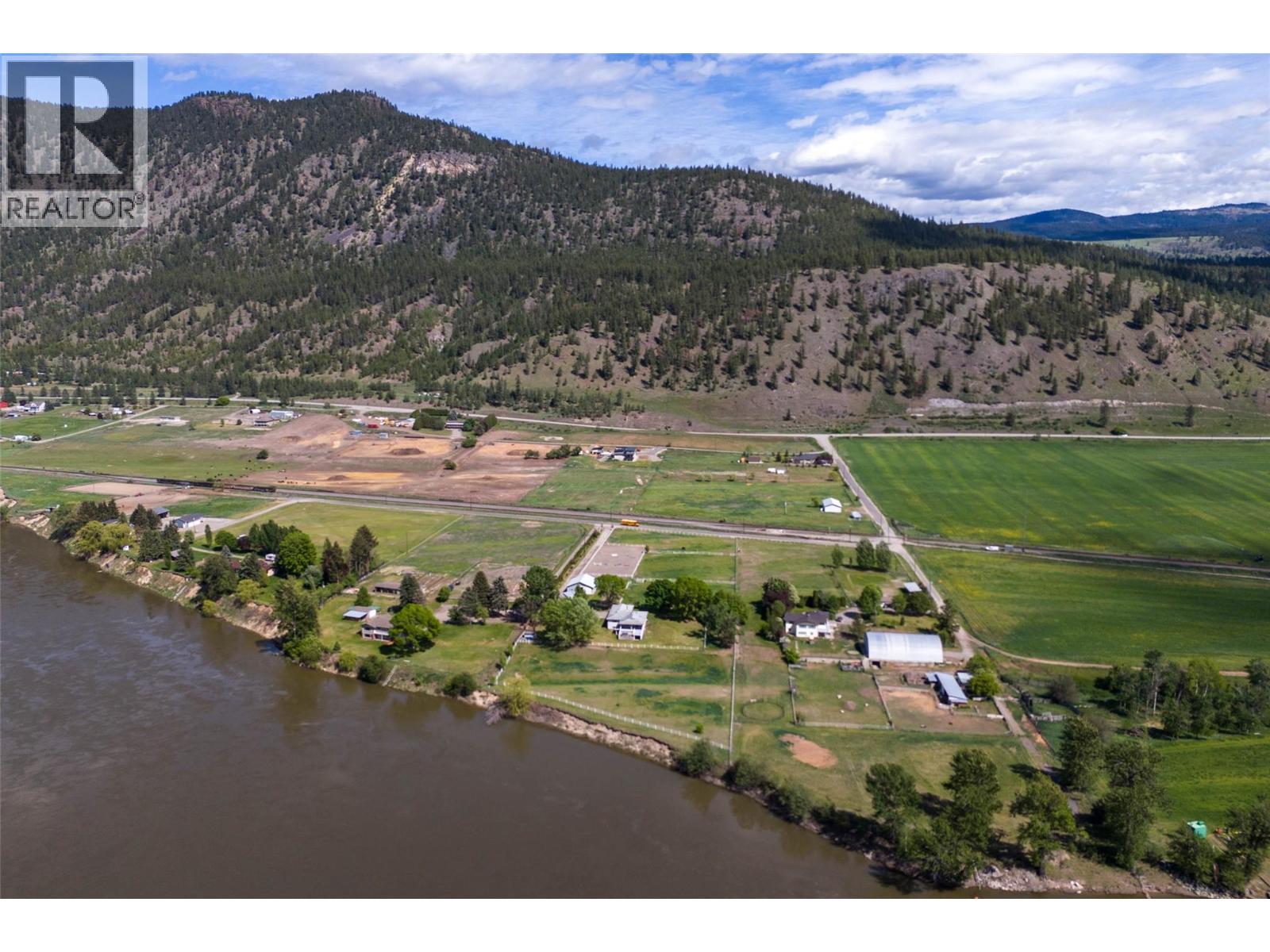 8717 Veteran Road - 43