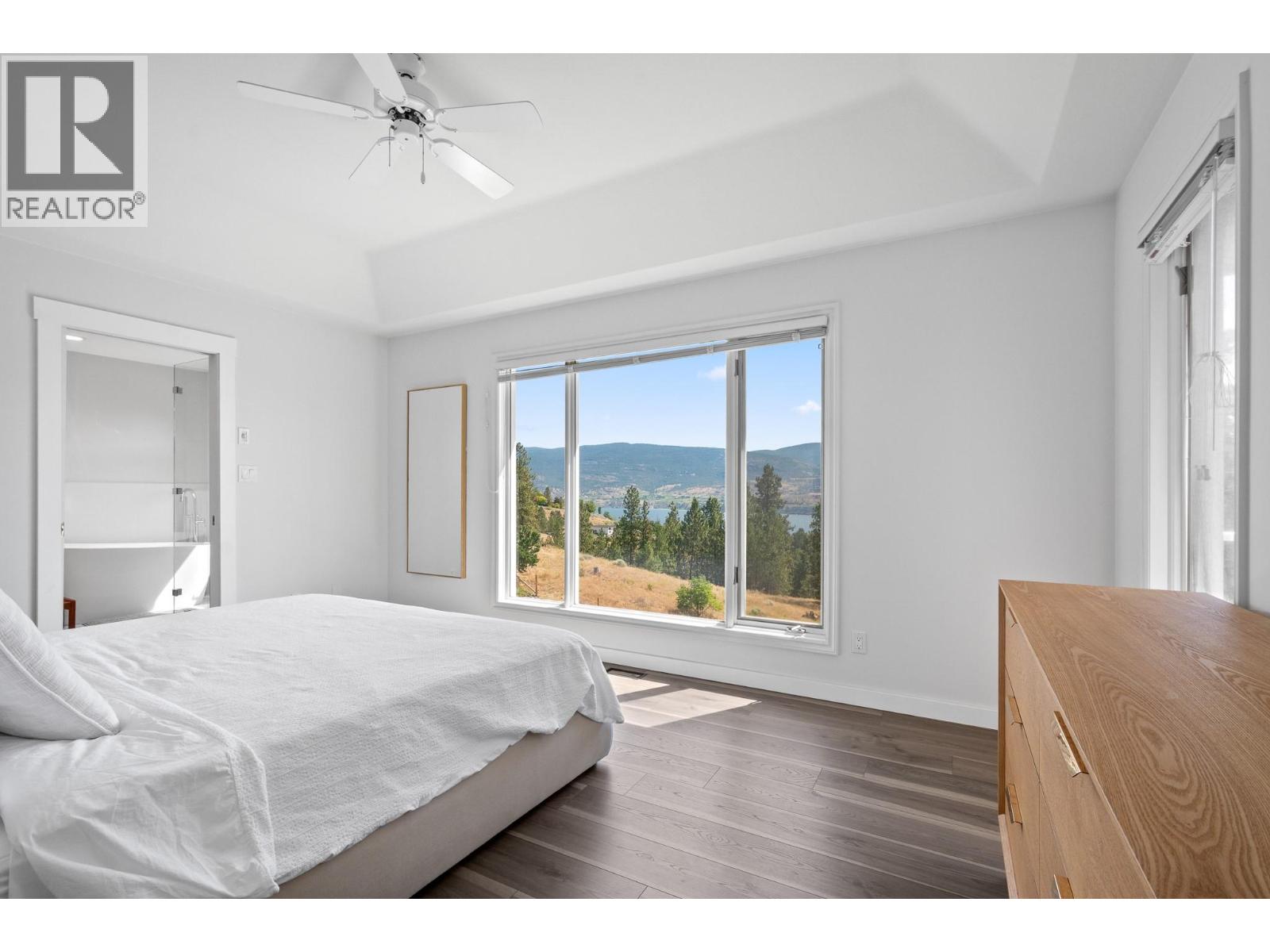 2455 Westwood Drive - 7
