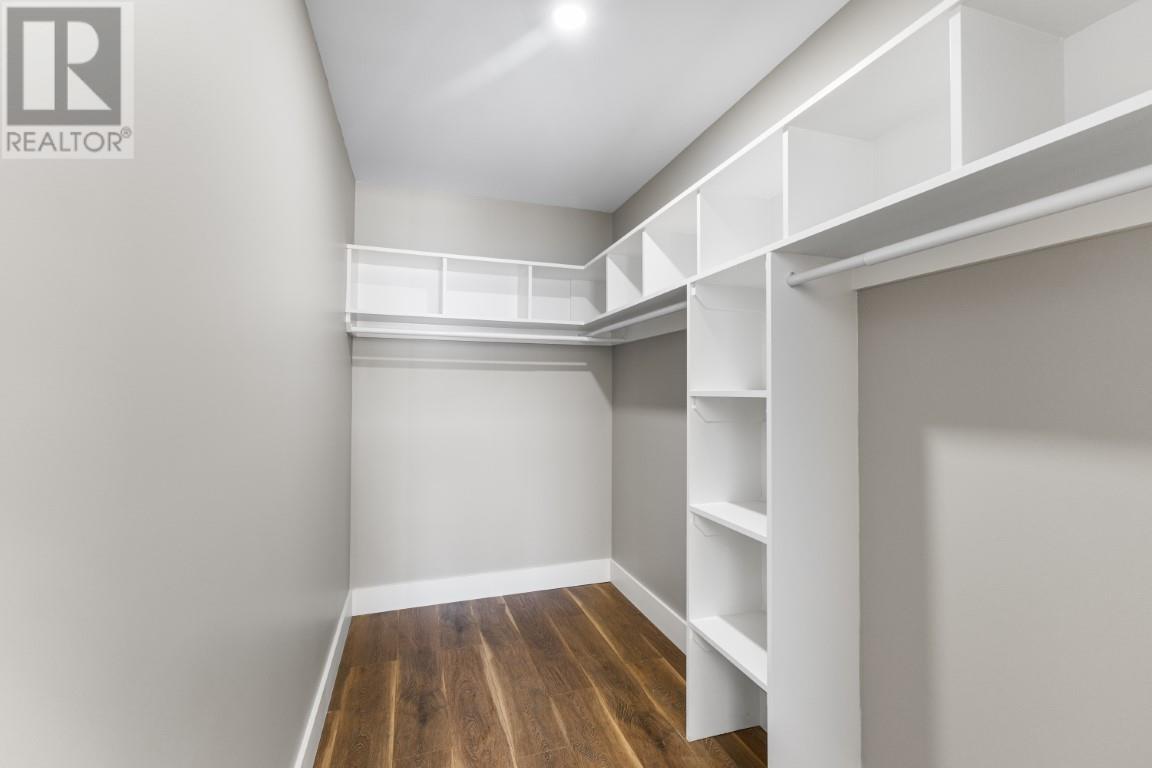 #13 625 Murphy Street - 26