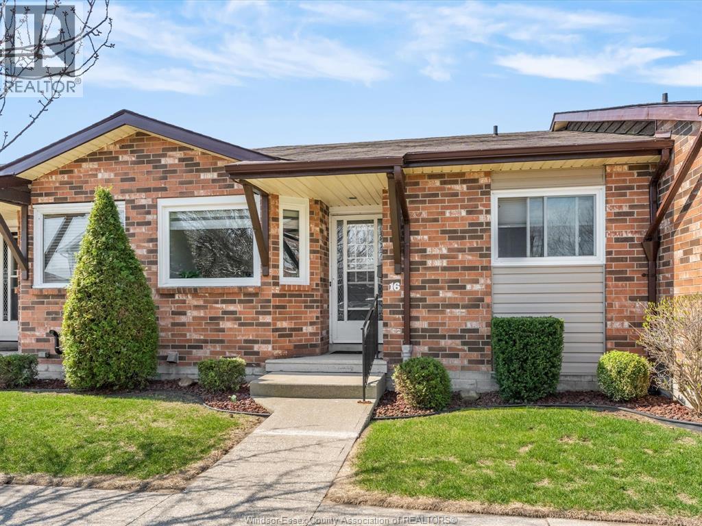 7 CHERRY LANE Unit# 16, Leamington, Ontario, N8H5A5 — Photo 2