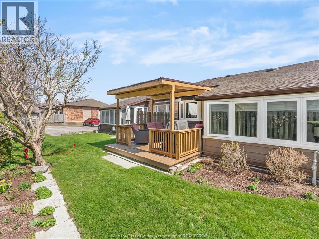 7 CHERRY LANE Unit# 16, Leamington, Ontario, N8H5A5 — Photo 31