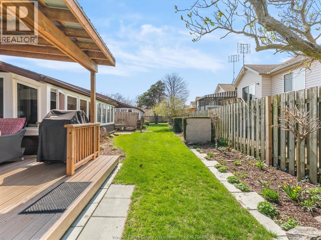 7 CHERRY LANE Unit# 16, Leamington, Ontario, N8H5A5 — Photo 35