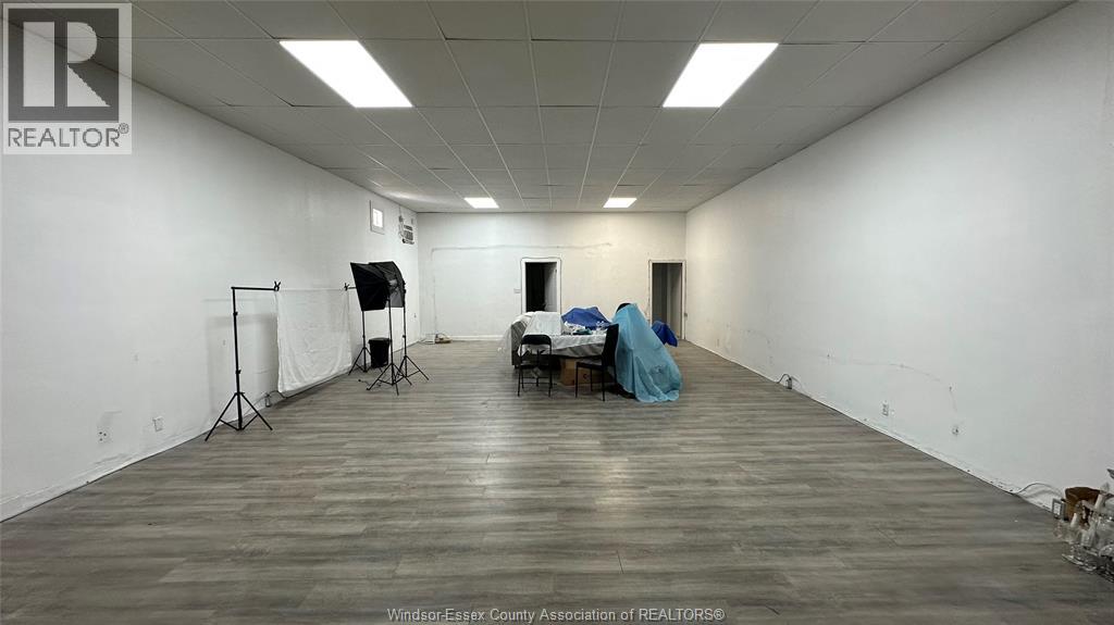 1335 WYANDOTTE - photo 2