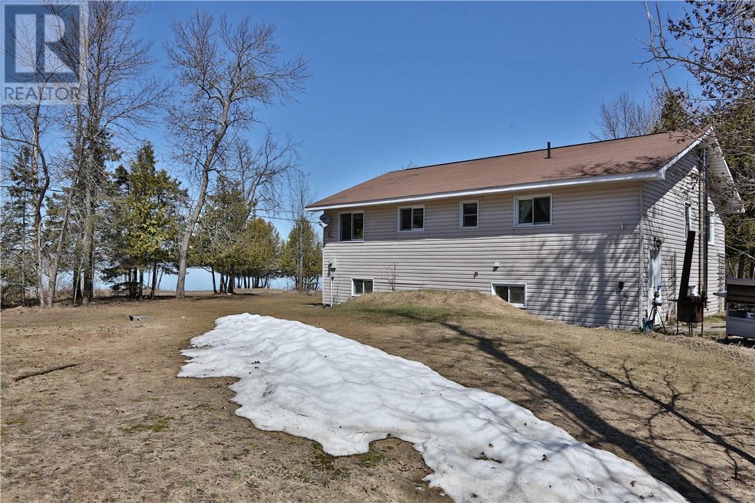 30 Grandor, Kagawong, Ontario, P0P1J0 — Photo 2