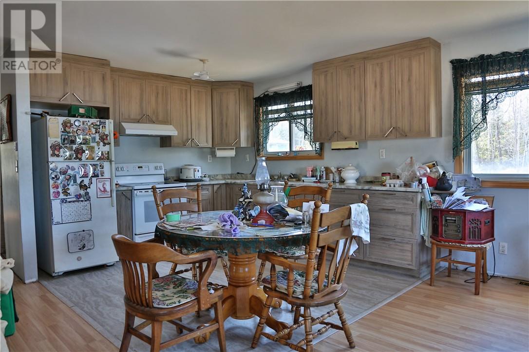 30 Grandor, Kagawong, Ontario, P0P1J0 — Photo 6