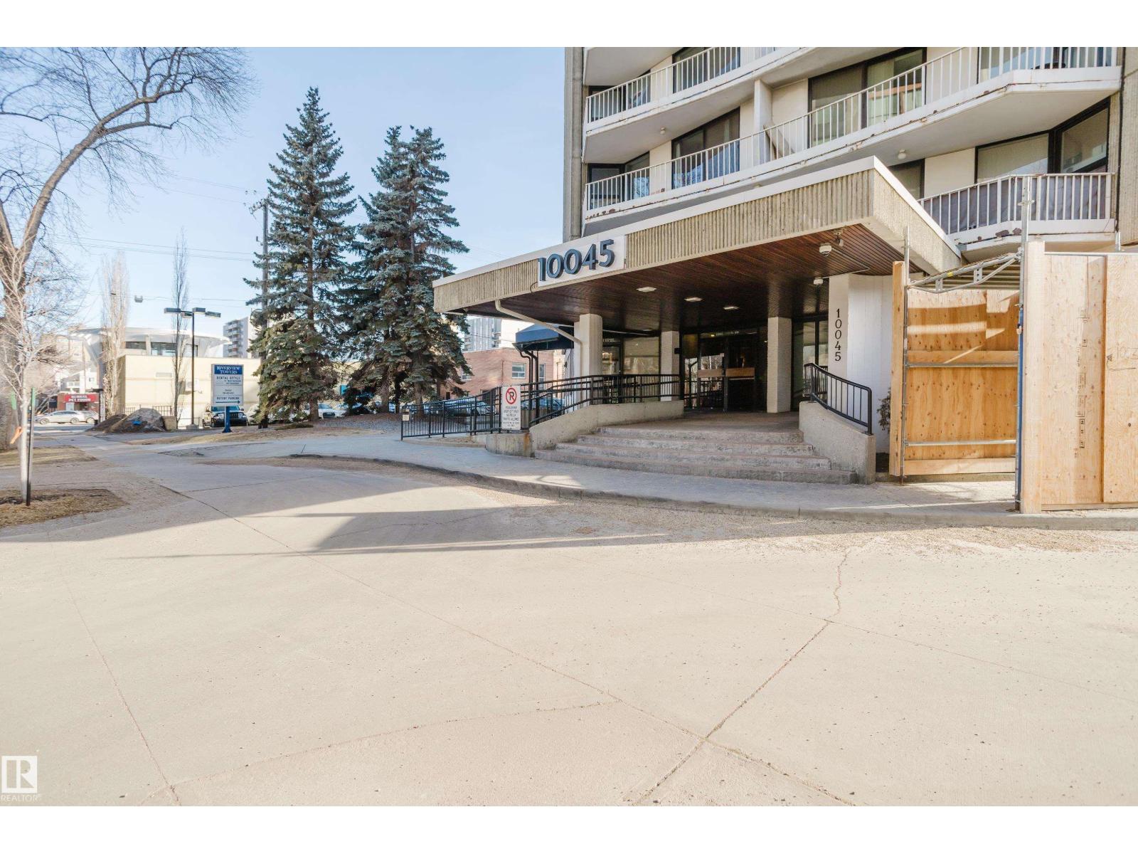 #402 10045 117 ST NW, Edmonton
