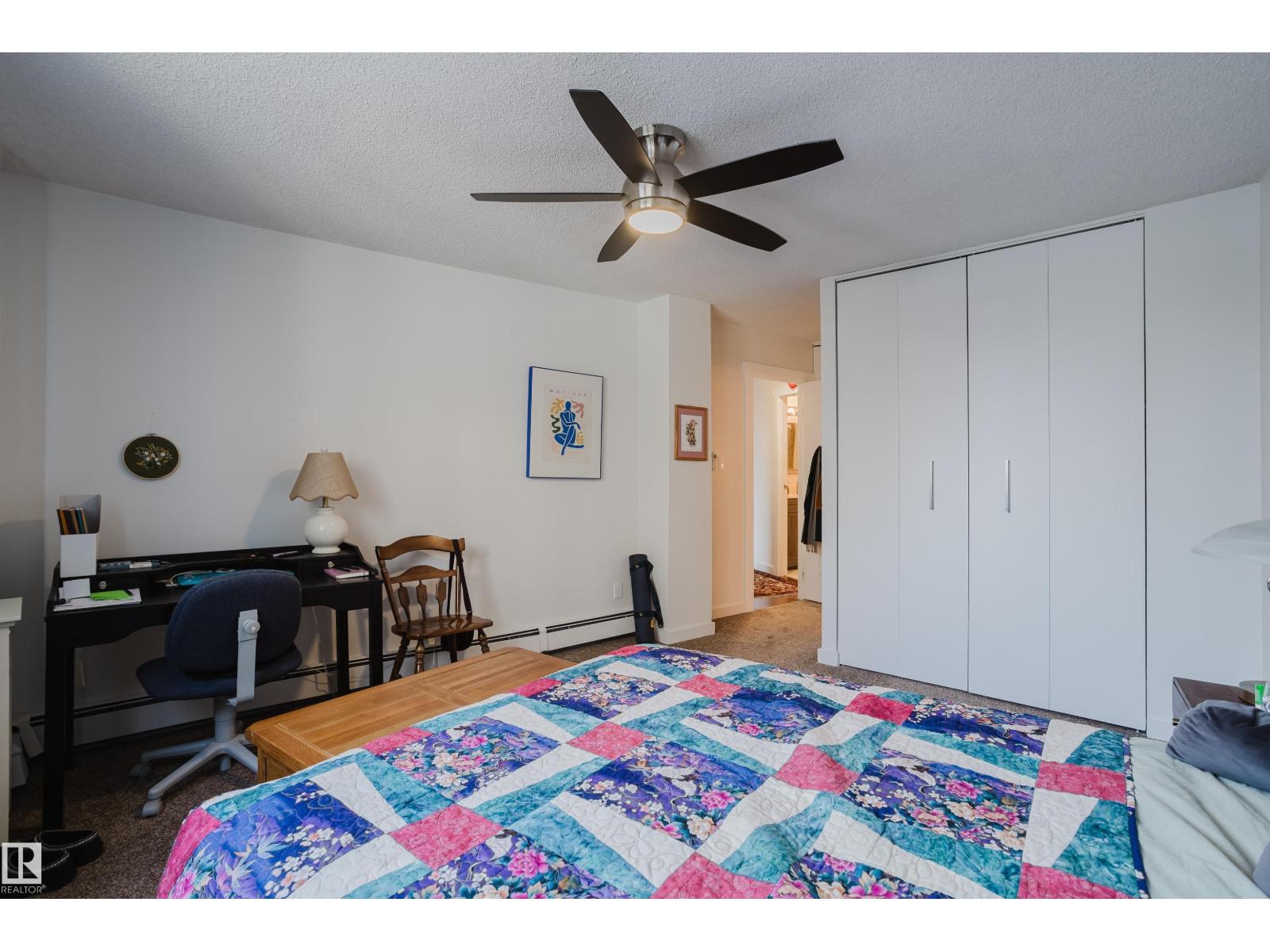 #402 10045 117 ST NW, Edmonton