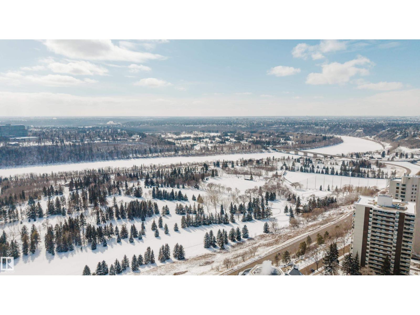#402 10045 117 ST NW, Edmonton