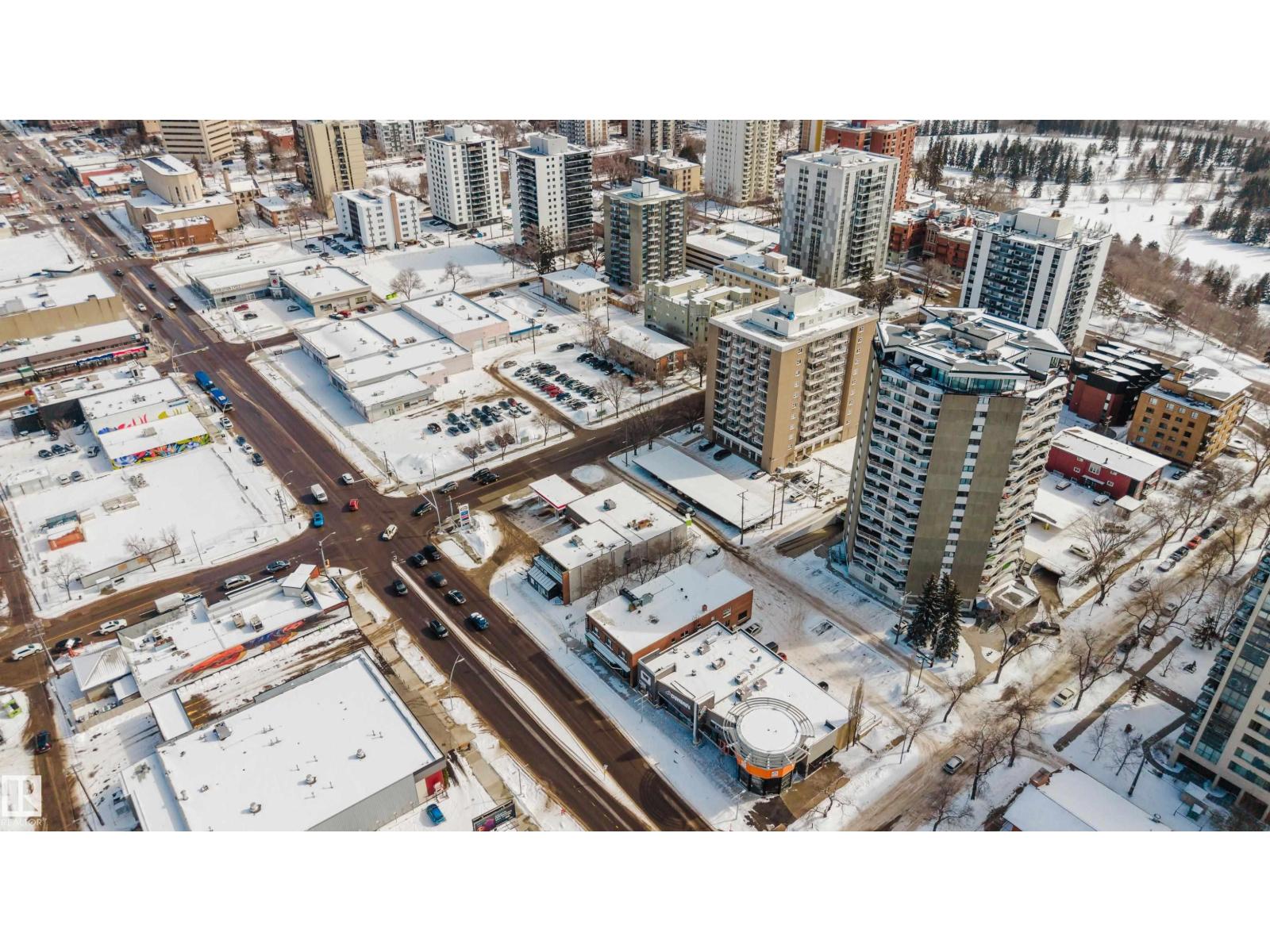 #402 10045 117 ST NW, Edmonton