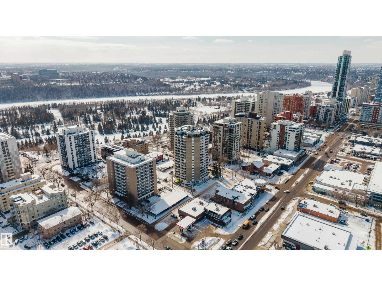 #402 10045 117 ST NW, Edmonton