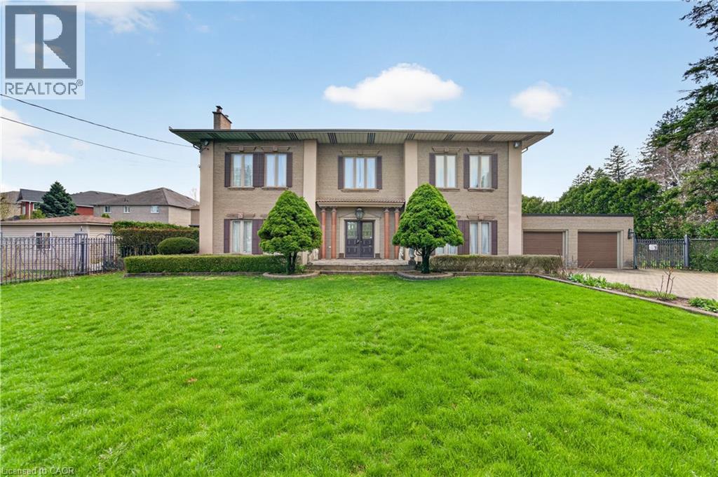 213 STONE CHURCH Road W - 1