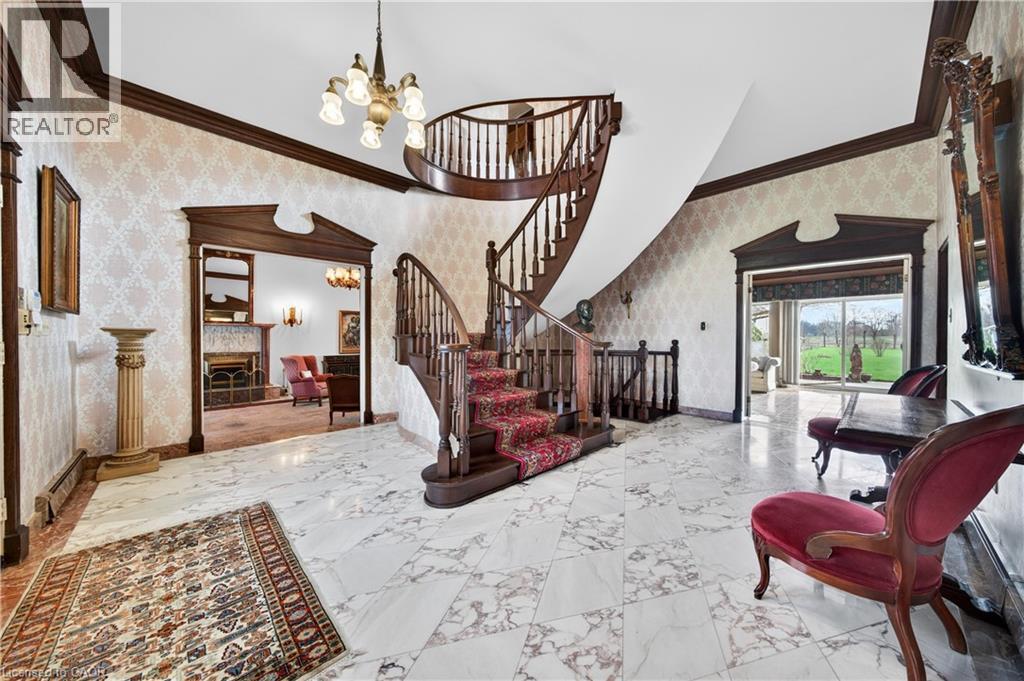 213 STONE CHURCH Road W - 5