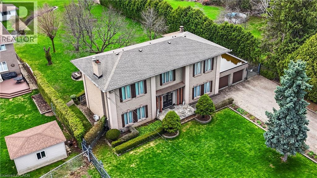 213 STONE CHURCH Road W - 44