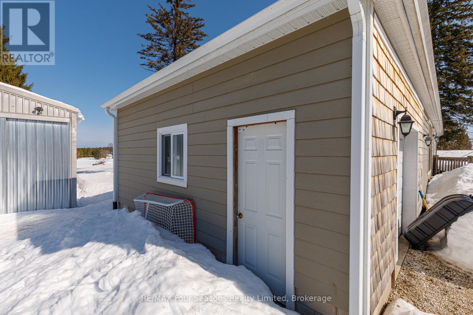1046 COUNTY 124 ROAD N - 3
