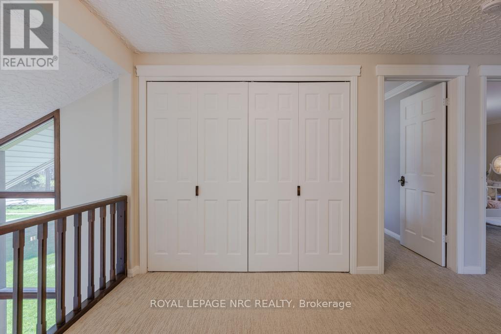 Built-In Office Nook