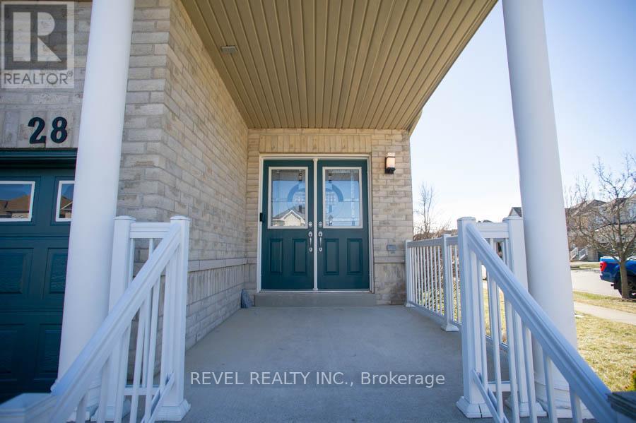 28 BARRETT AVENUE — photo 5