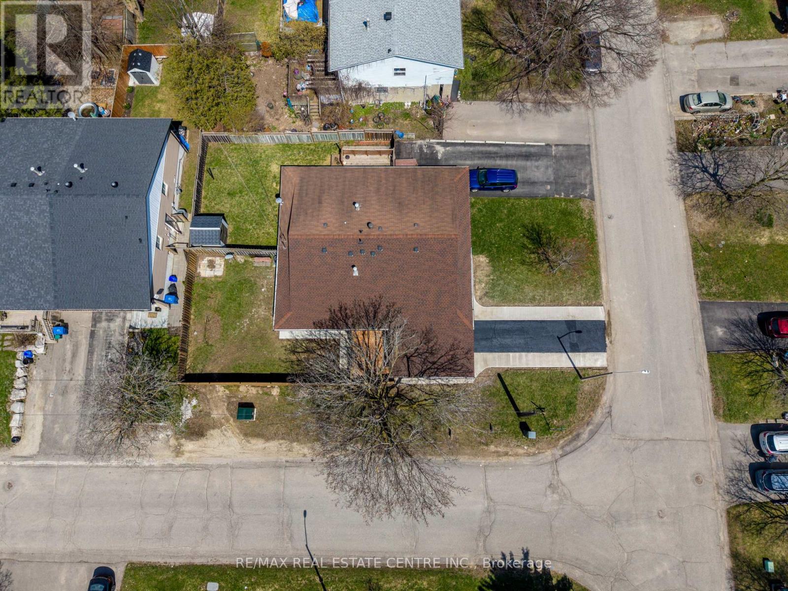 125 DUFFERIN STREET - 38