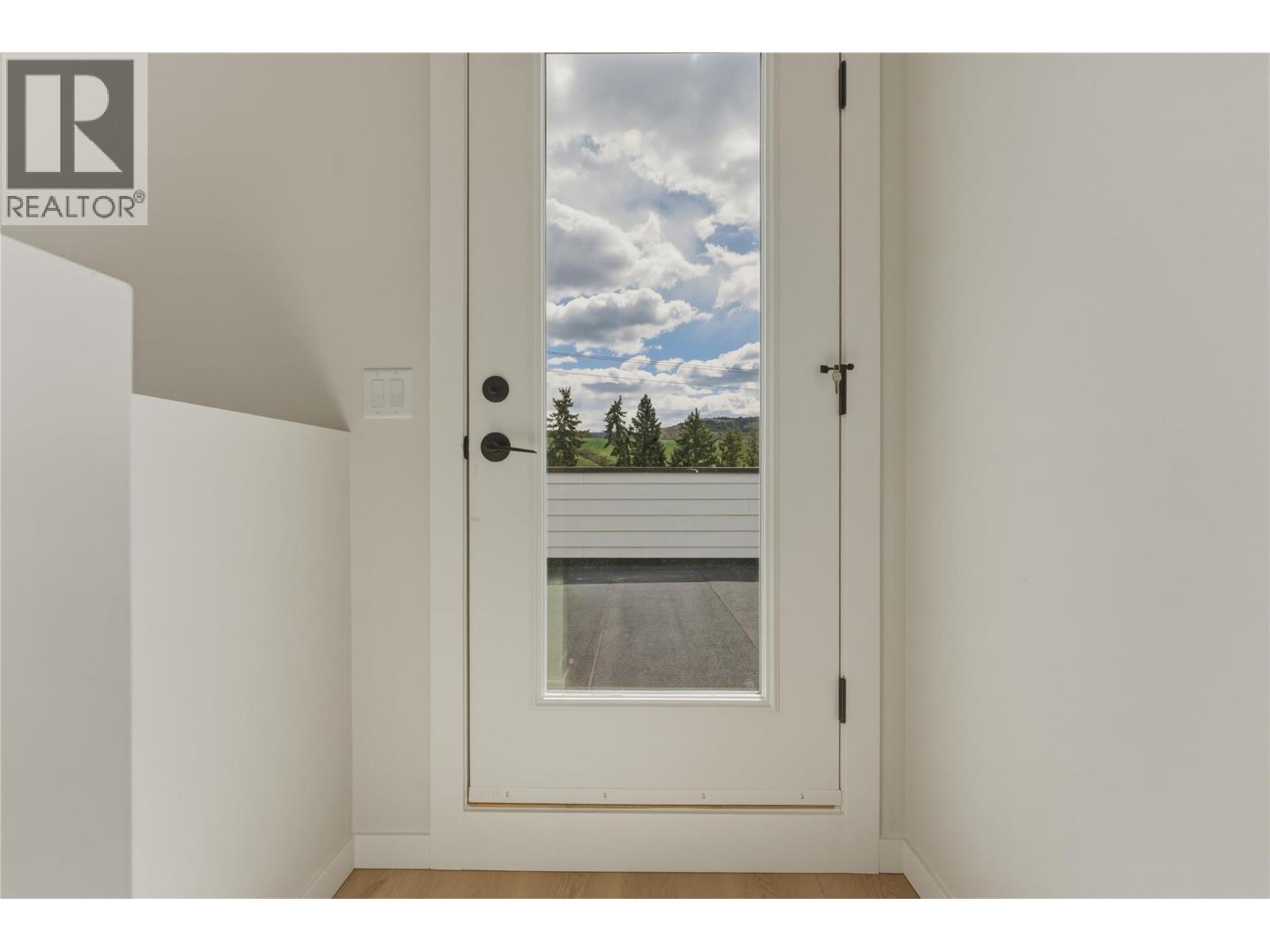 5661 Okanagan Landing Road Unit# 1, Vernon