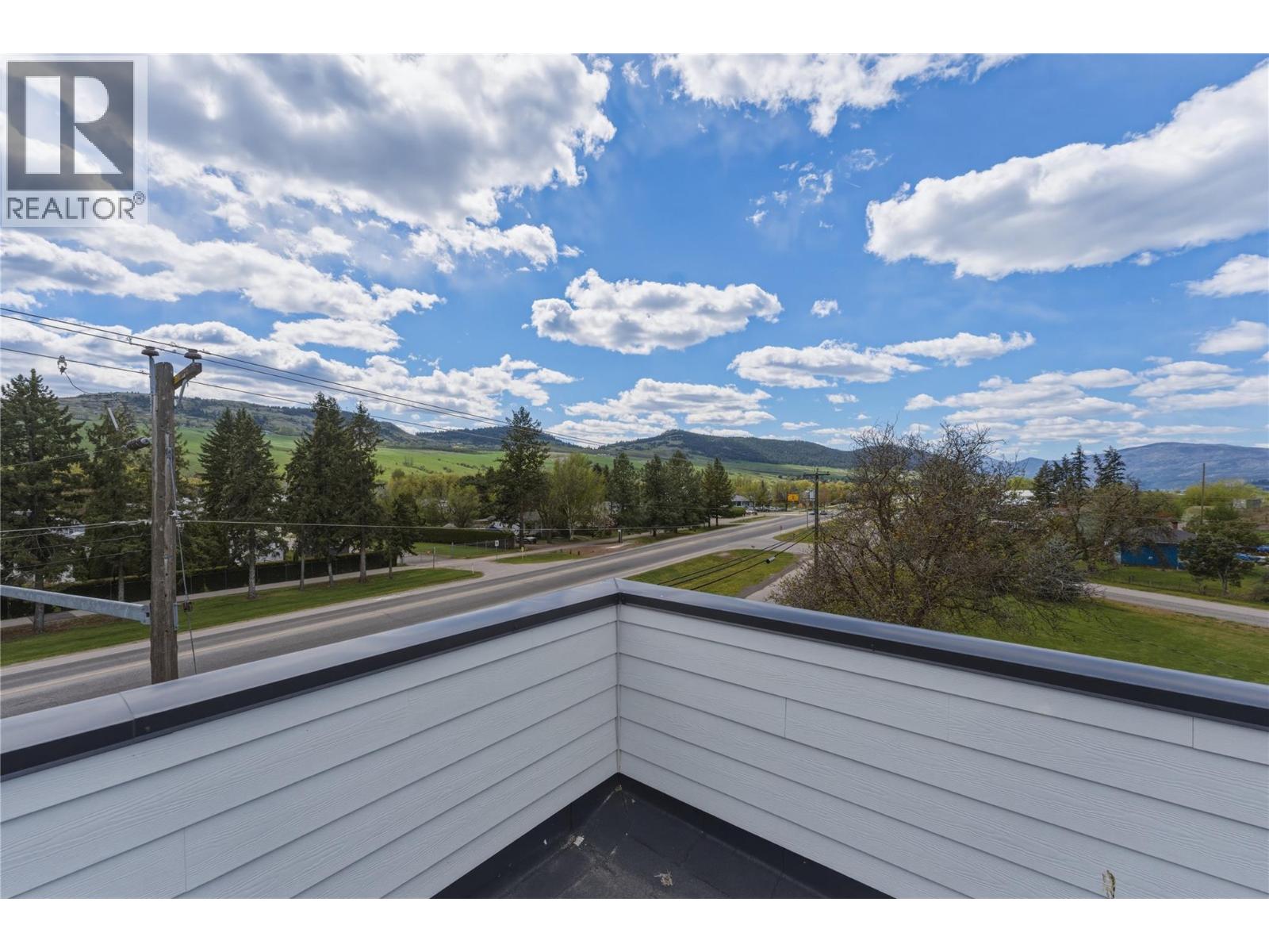 5661 Okanagan Landing Road Unit# 1, Vernon