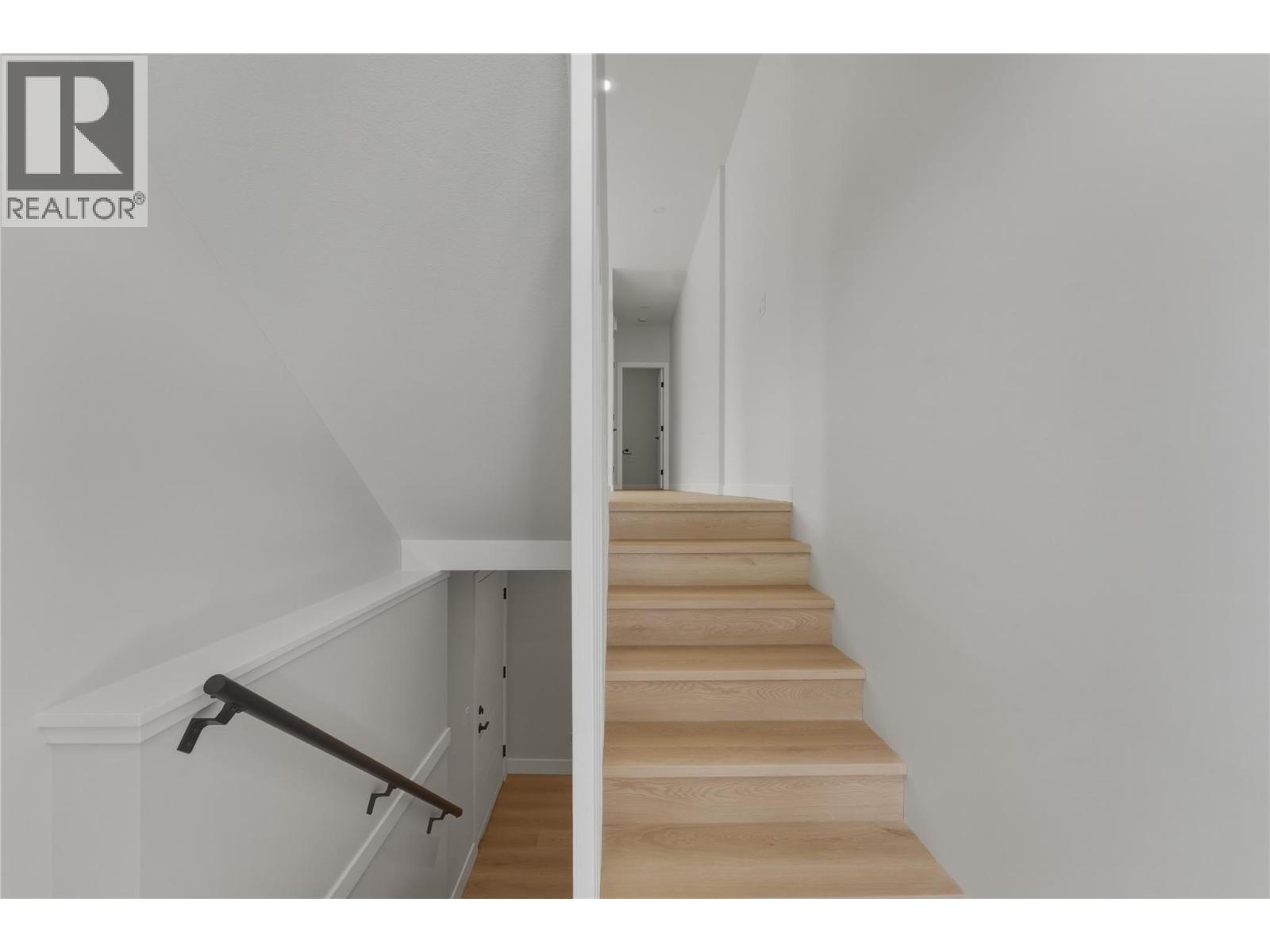 5661 Okanagan Landing Road Unit# 1, Vernon