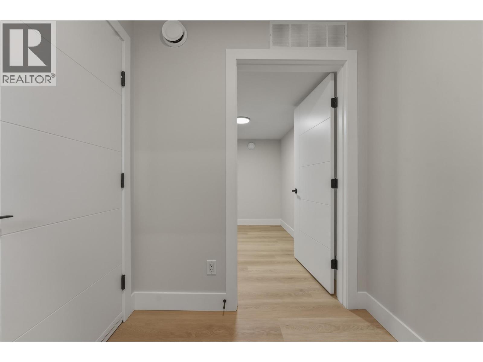 5661 Okanagan Landing Road Unit# 1, Vernon