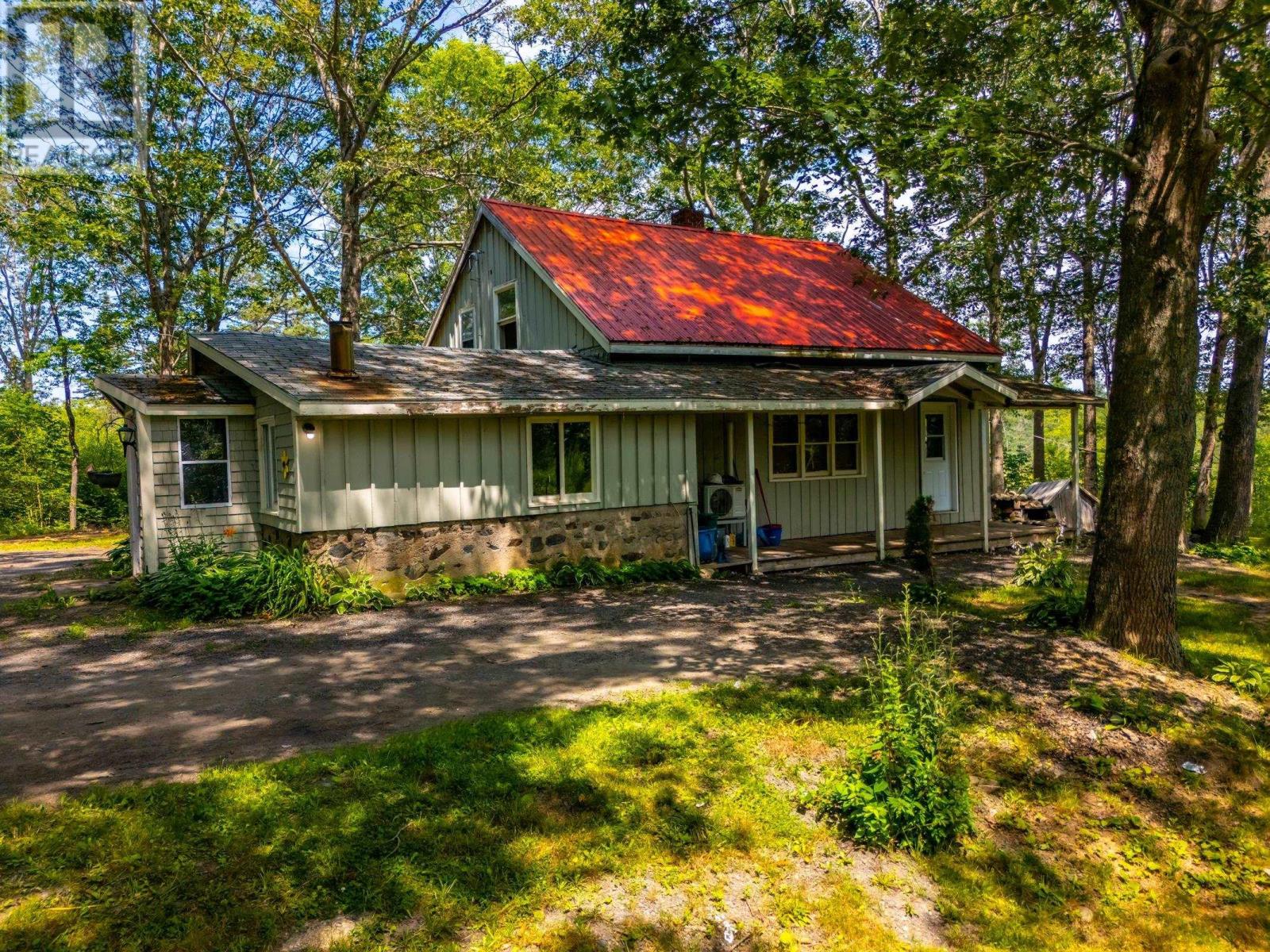 3862 Clementsvale Road - 1