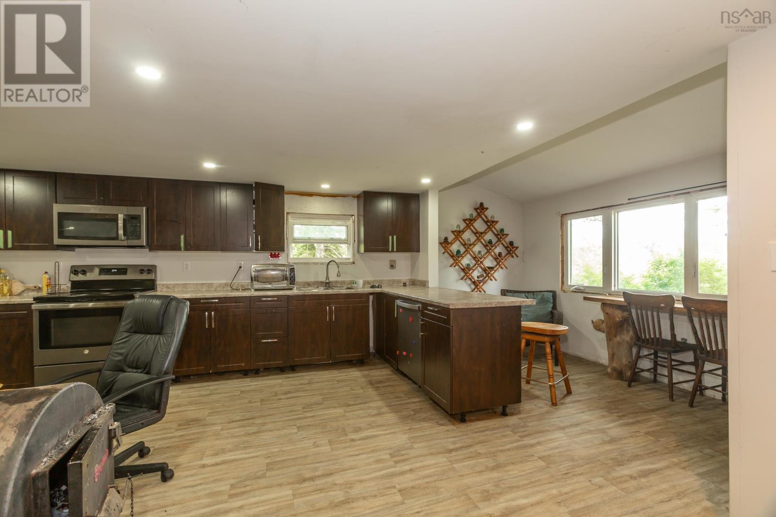 3862 Clementsvale Road - 9