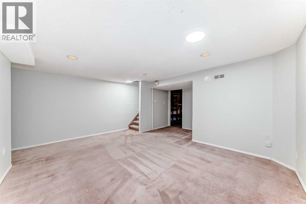 #56 7205 4 Street NE - 17