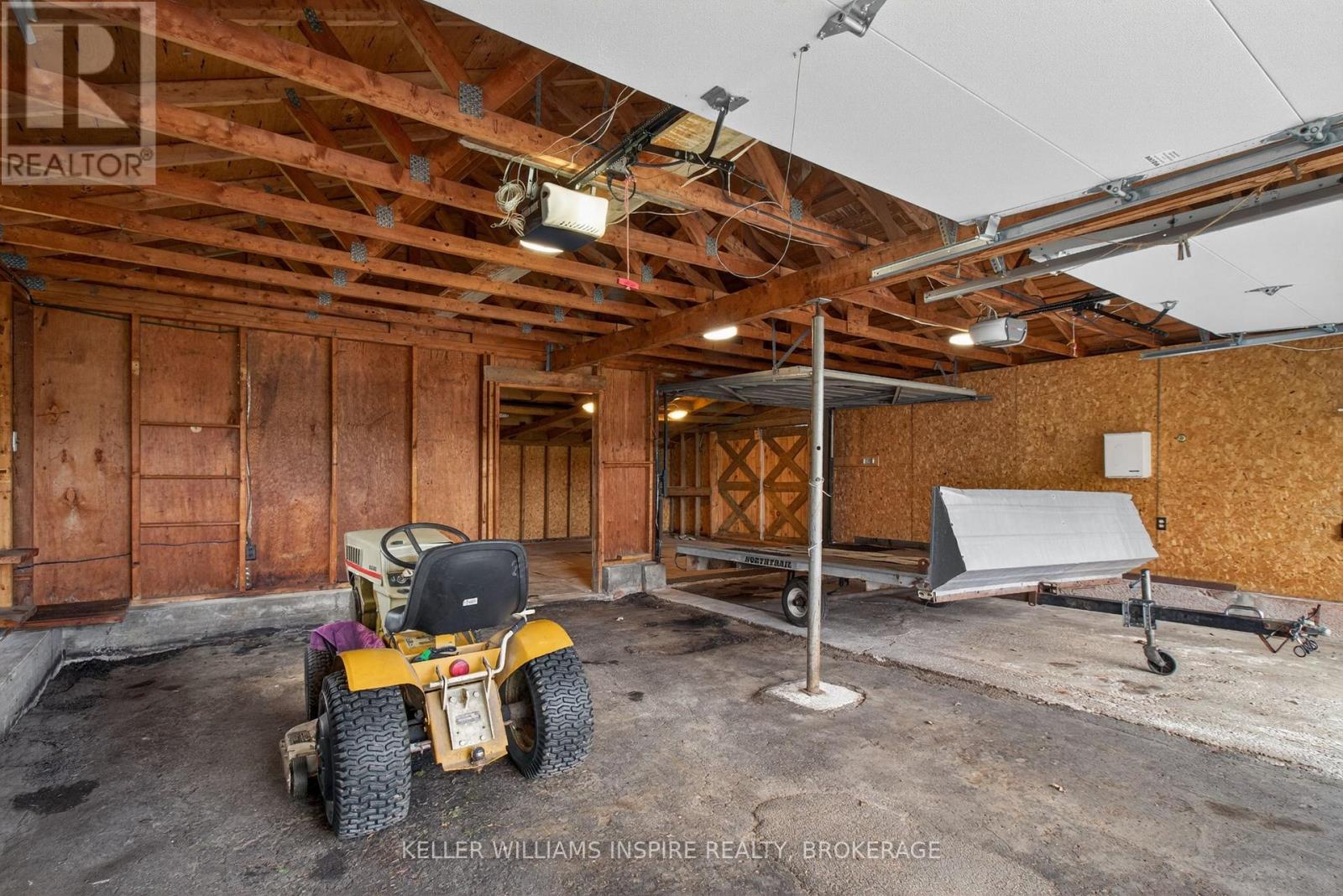 337 SIMMONS ROAD - 35