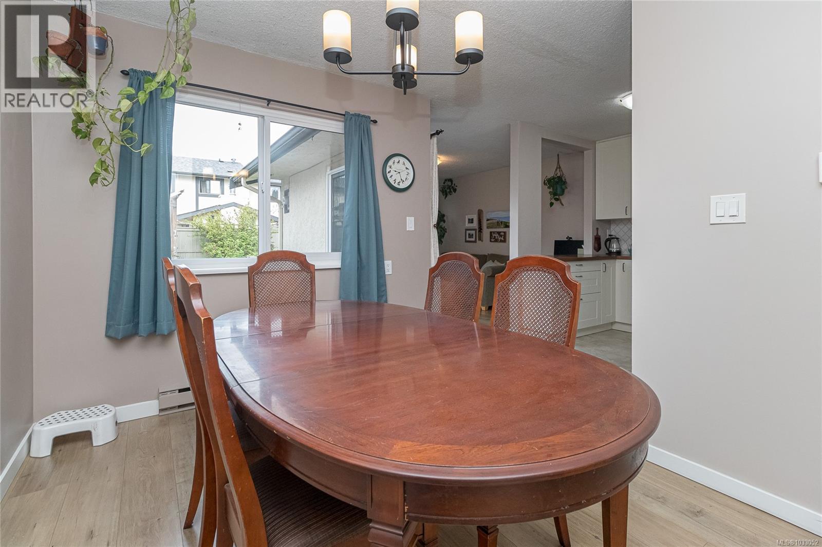 #19 1741 McKenzie Ave - 7