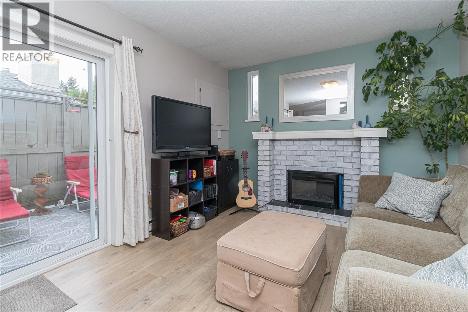 #19 1741 McKenzie Ave - 8