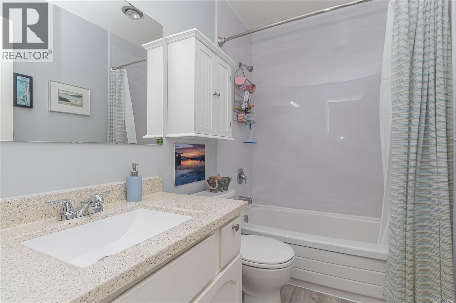 #19 1741 McKenzie Ave - 12