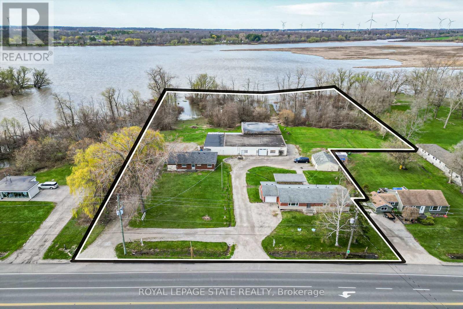 8410-8408 HIGHWAY 3 - 27
