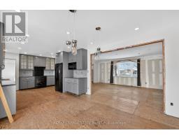 Primary Bedroom - 8410-8408 Highway 3, Haldimand, ON N1A2W4 Photo 7
