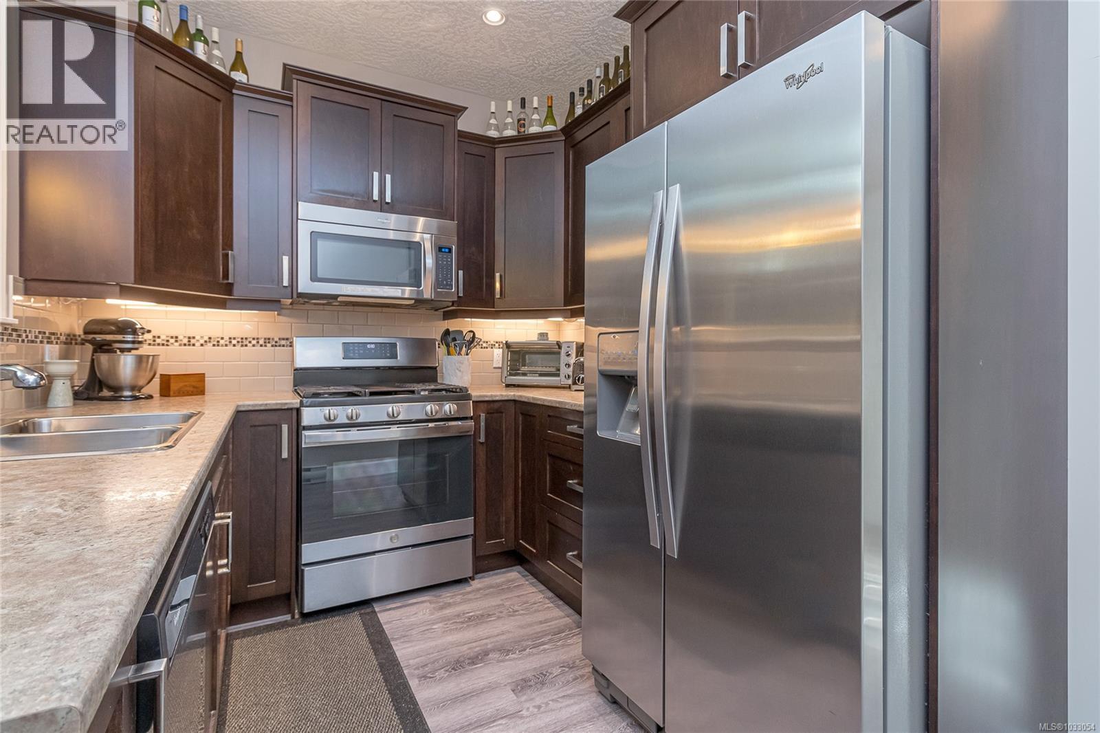 #12 6345 Ardea Pl - 8